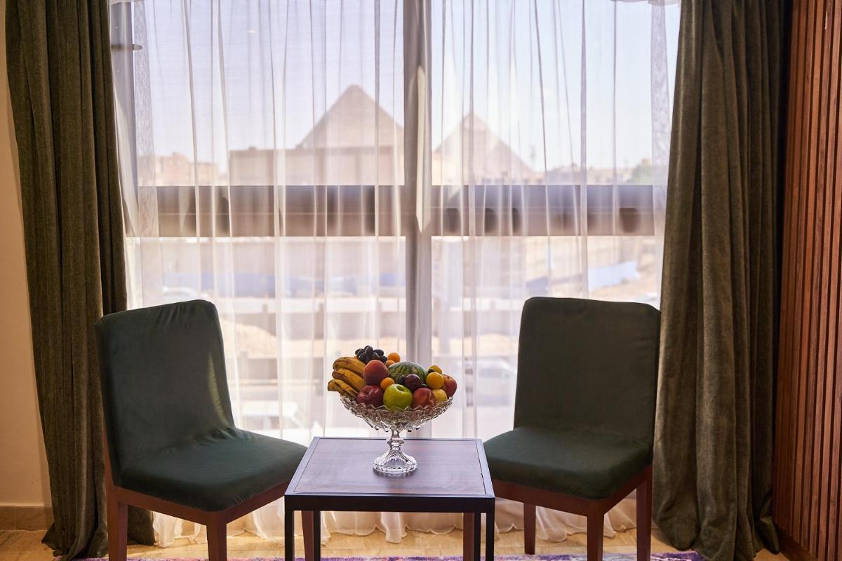 New Pyramid Front Hotel - main image
