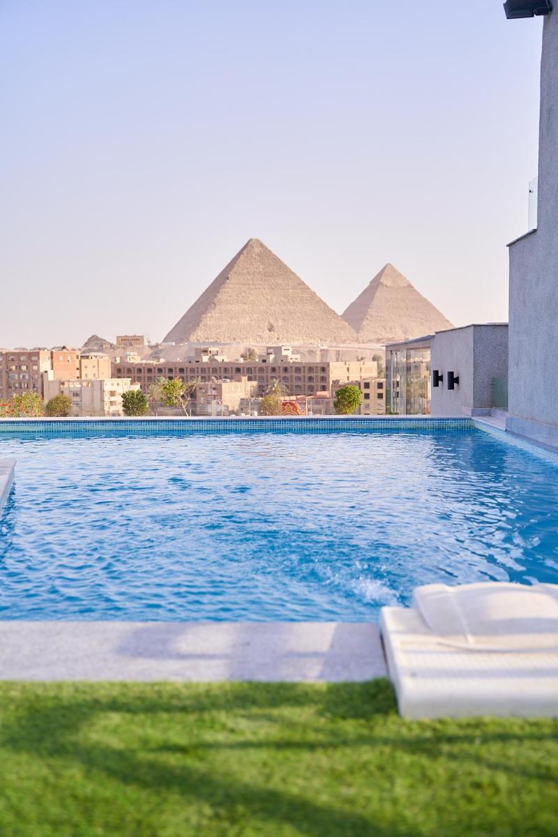 New Pyramid Front Hotel - image 5