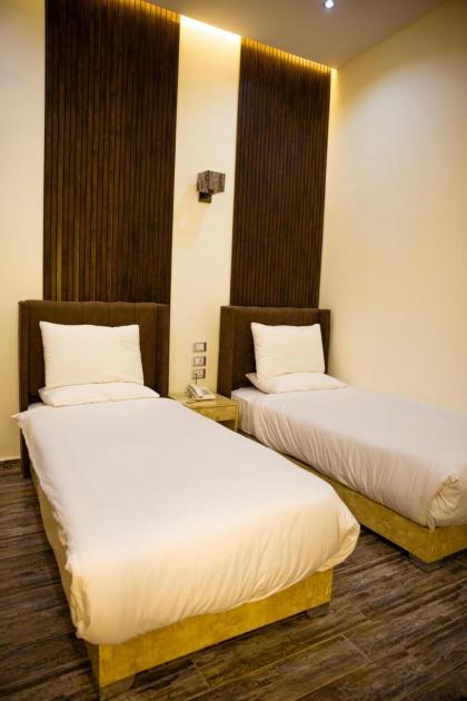 Tourist Palace Hotel - image 19