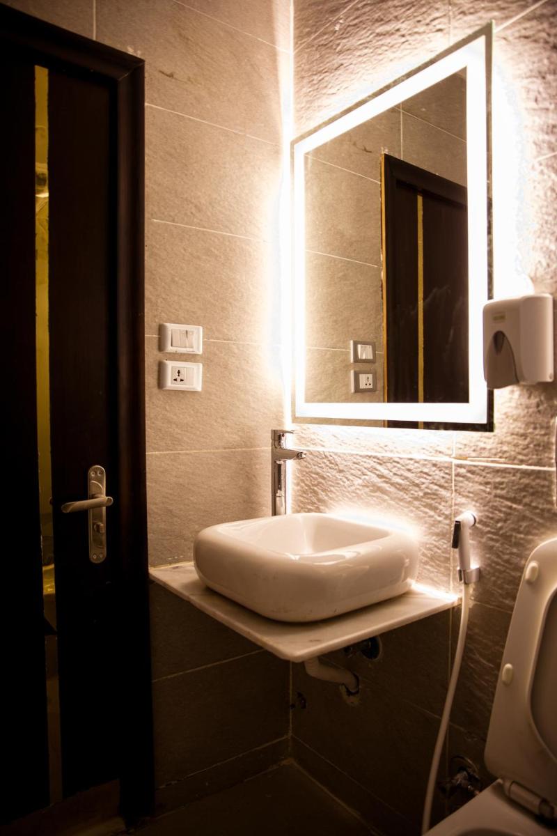 Tourist Palace Hotel - image 7