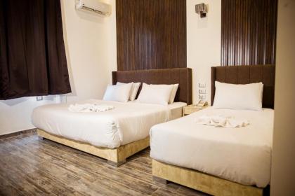 Tourist Palace Hotel - image 8