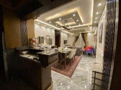 Newly finished apartment  - image 8