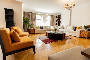 Oak Orchid Opulent 3BR Apartment - image 3
