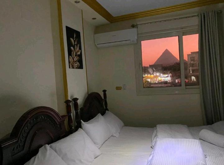 Pyramids Stay Inn - image 3