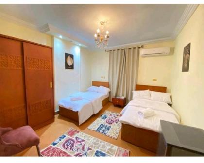 Pyramids Stay Inn - image 4
