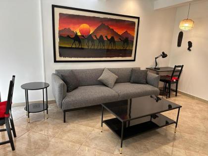 The Almazah Suite - image 3
