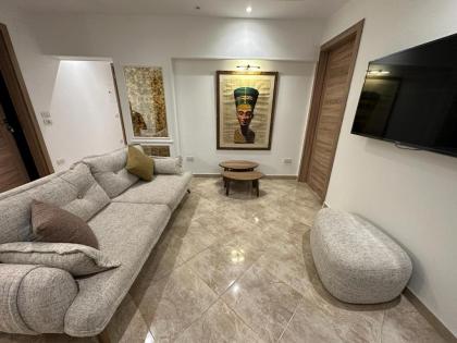 Heliopolis Gardens - image 4