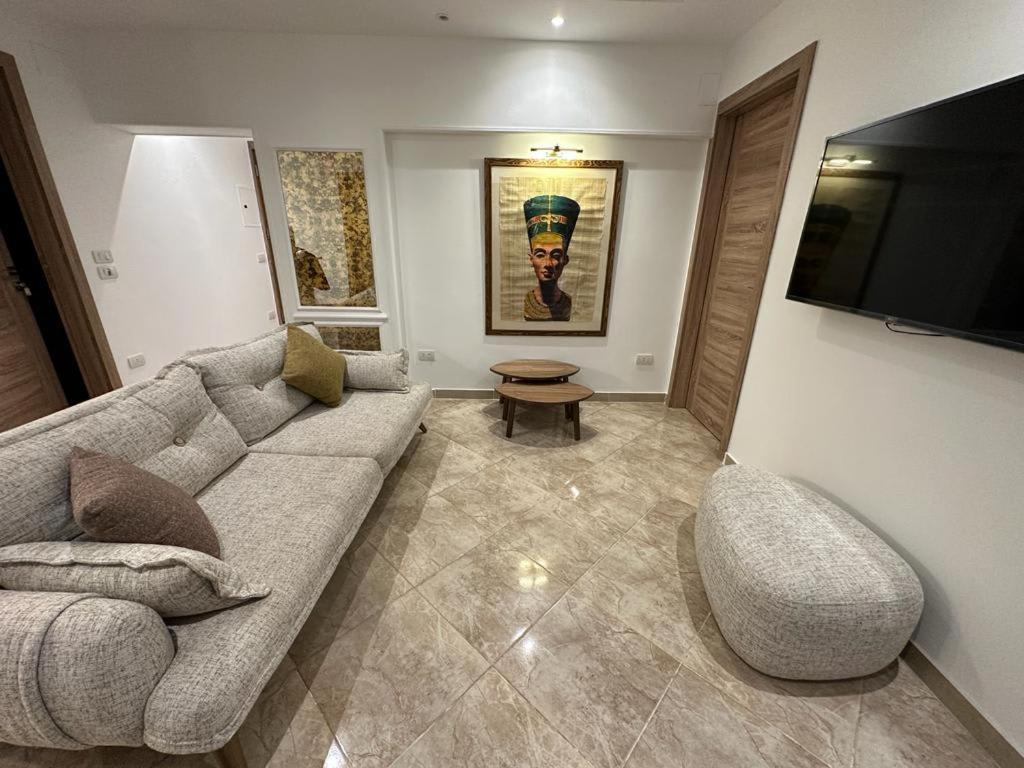Heliopolis Gardens - image 4