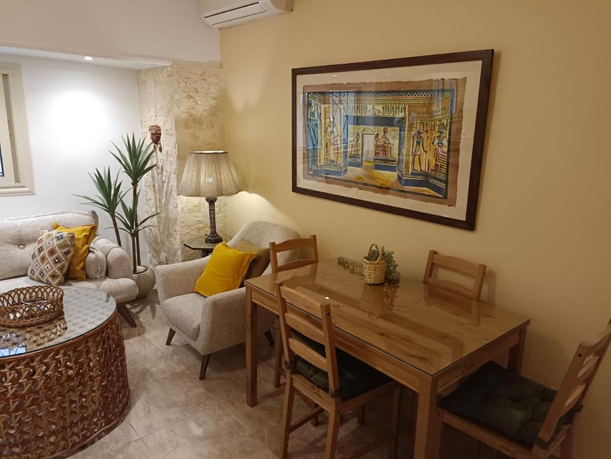 The Helio Suite Modern 1bdrm - image 3