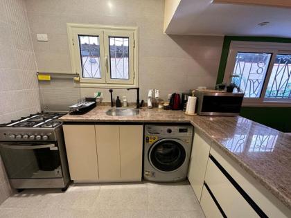The Helio Suite Modern 1bdrm - image 6