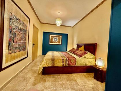 The Helio Suite Modern 1bdrm - image 8