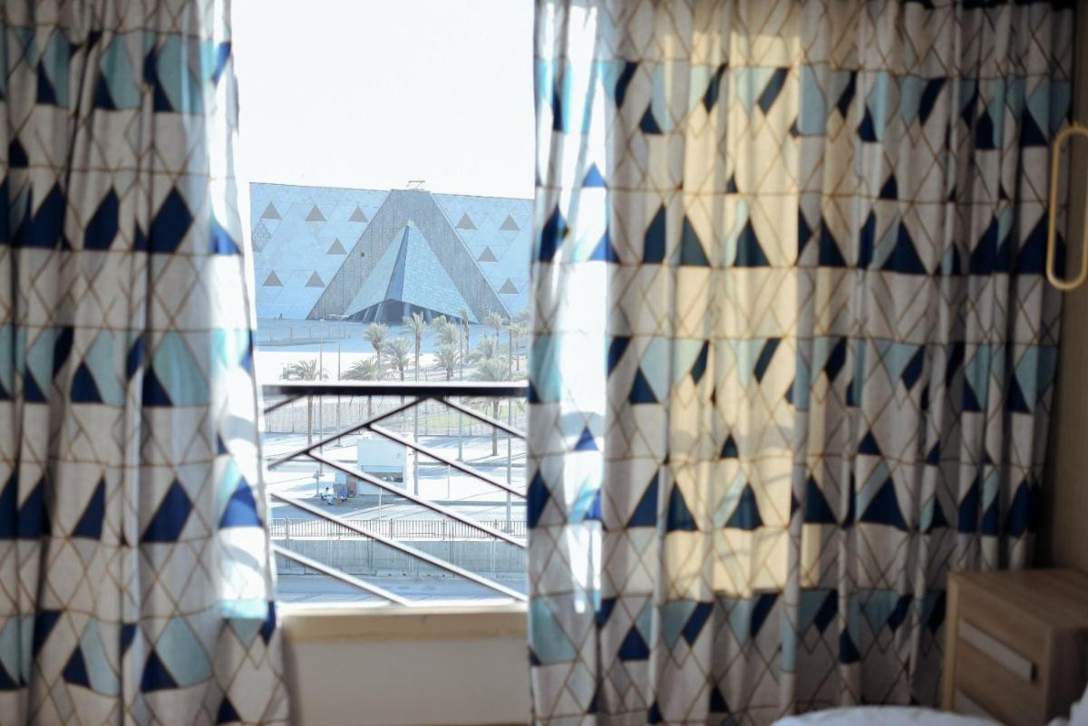 Royal Great Pyramid INN - image 6