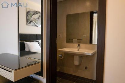 Cairo Festival Elegant 3BR Apartment - image 12