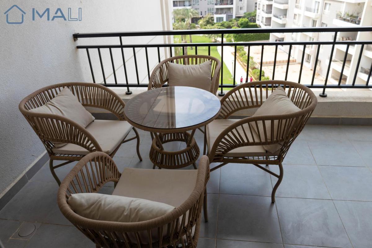Cairo Festival Elegant 3BR Apartment - image 7