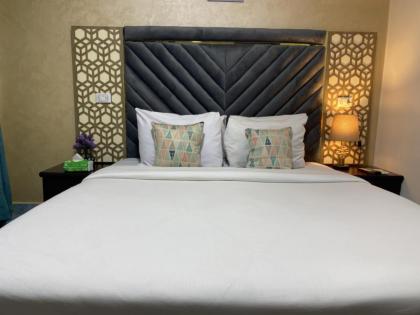Perfect Pyramids View Inn - image 15