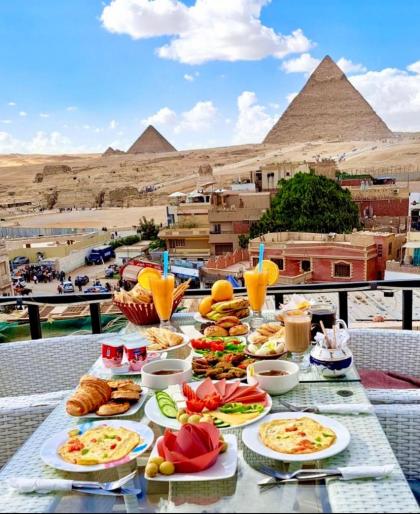 Perfect Pyramids View Inn - image 2