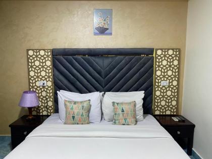 Perfect Pyramids View Inn - image 4