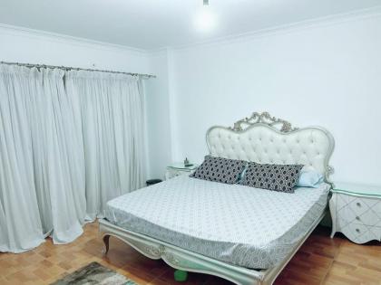 شقه 3 غرفه نوم 3 حمام مطبخ ريسبشن كبير الشيخ زايد - image 5