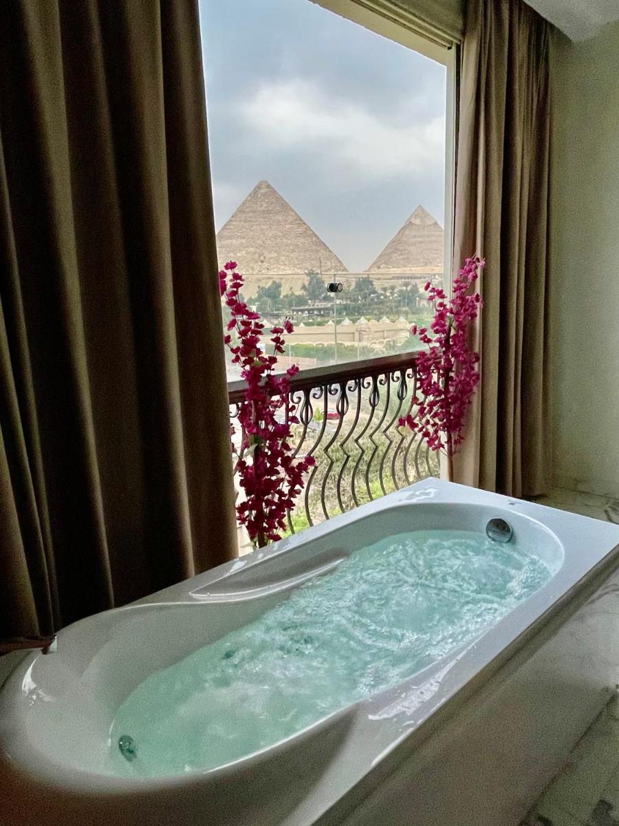 Unique Pyramids View INN - main image