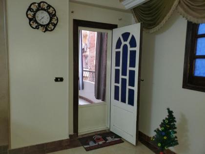 Mena Apartment - image 3