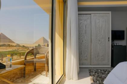 Pyramids Land Hotel - image 10