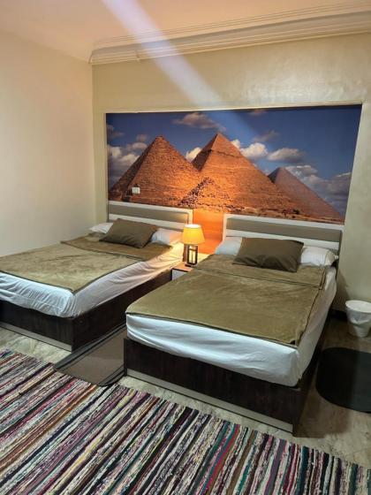 Matto Pyramids Inn - image 9
