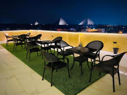 Palm Pyramids View INN - image 3