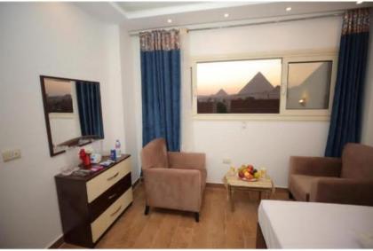 Pyramid View GH - image 24