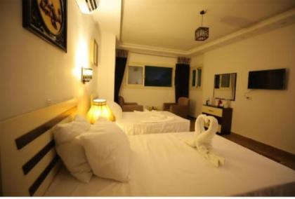 Pyramid View GH - image 26