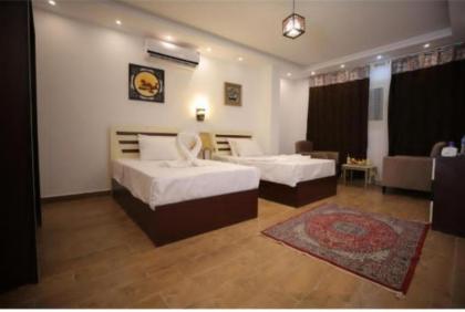 Pyramid View GH - image 27