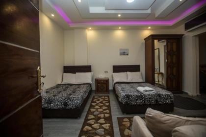 Sultan pyramids view INN - image 14