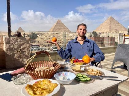 Sultan pyramids view INN - image 16