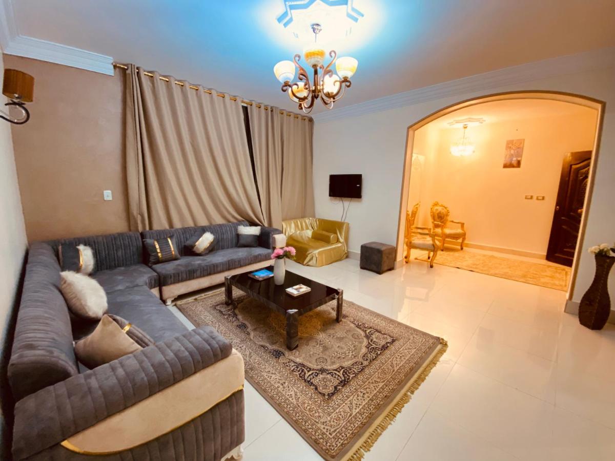 Elite Pyramids View Apartments - image 2