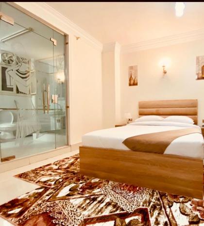 Elite Pyramids View Apartments - image 3