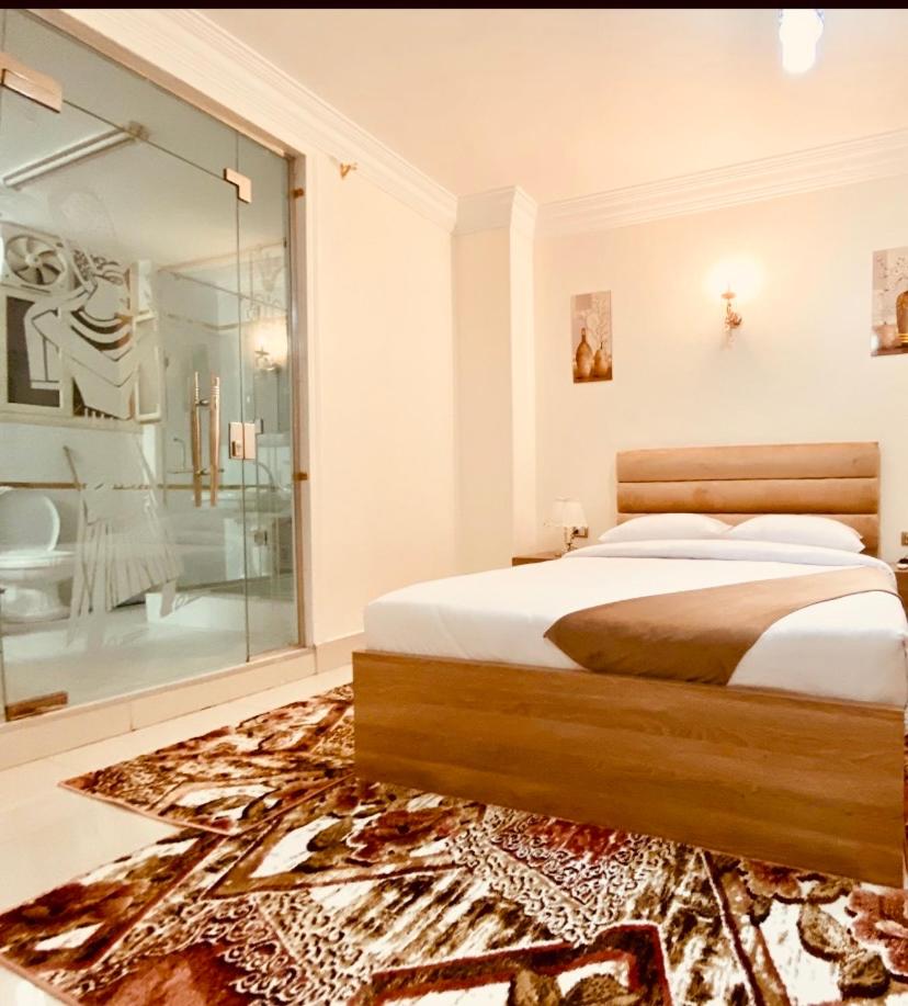 Elite Pyramids View Apartments - image 3