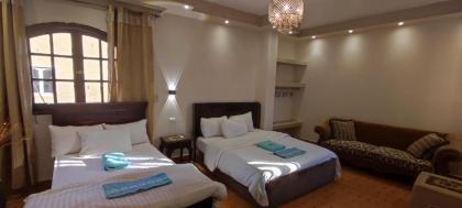 Yoya pyramids inn - image 18