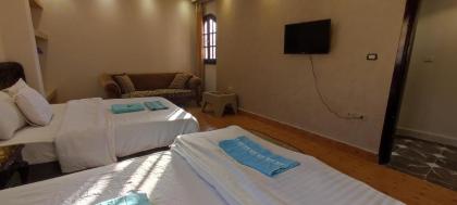 Yoya pyramids inn - image 20
