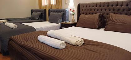 Yoya pyramids inn - image 5