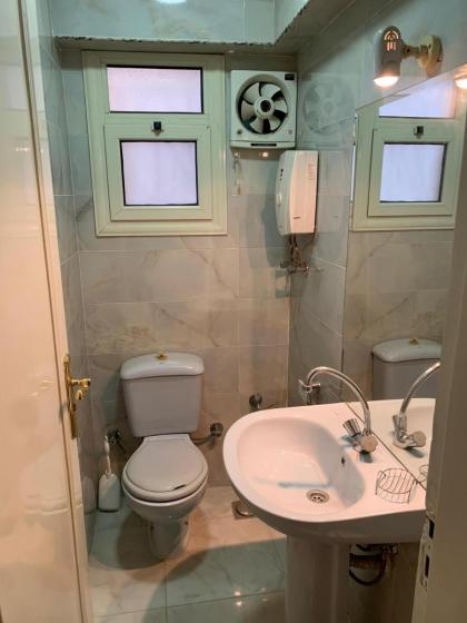 comforting apartment with privacy - image 14