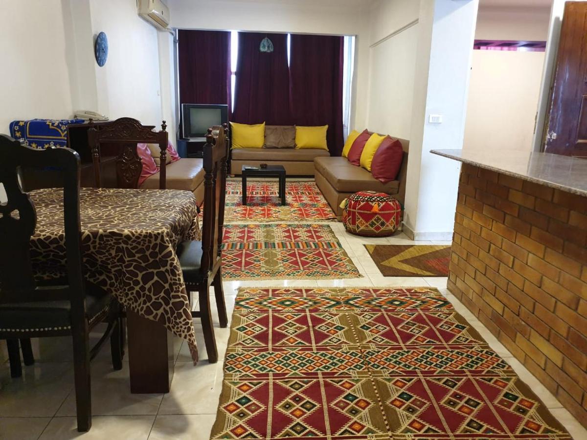 شقه 3 غرفه نوم 4 سرير 2 حمام ميدان مصدق الدقي - image 7