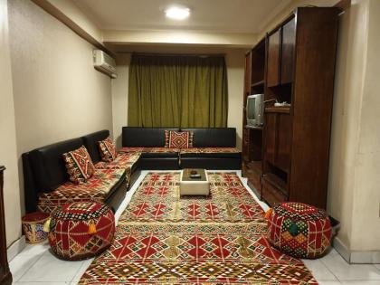 شقه 3 غرفه نوم 4 سرير 2 حمام ميدان مصدق الدقي - image 9