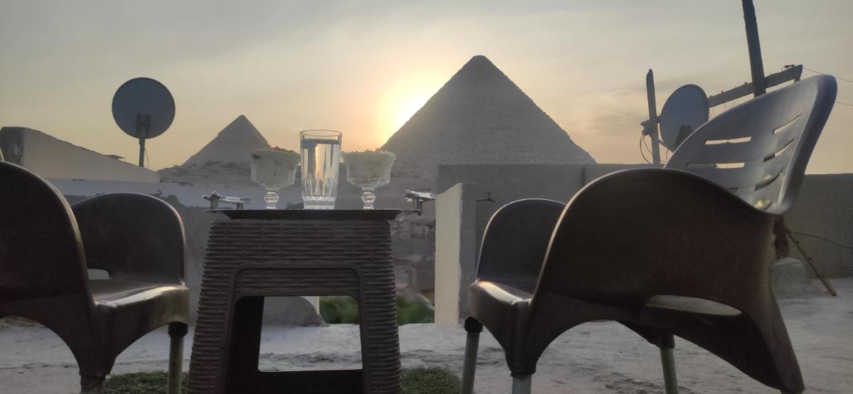 Khattab pyramids Guest house view - image 3