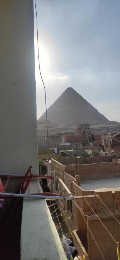 Khattab pyramids Guest house view - image 8