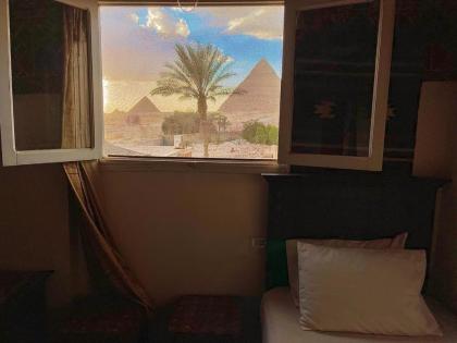 Kemet Pyramids Room view