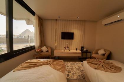 Gold's Pyramids Hotel - image 9