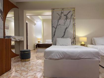 Pyramids Top guest house suite - image 21