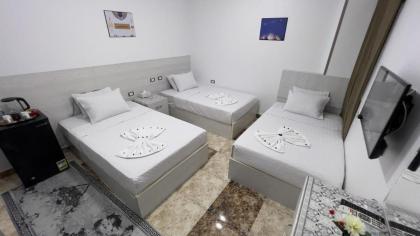 AlaskaPyramidsView - image 25