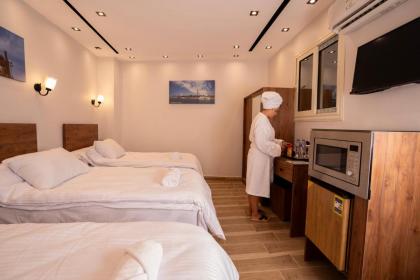 Sun and Sand Guest House - image 5