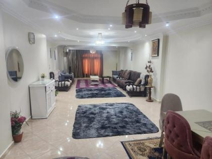 Apartment in Pyramids Gardens - image 8