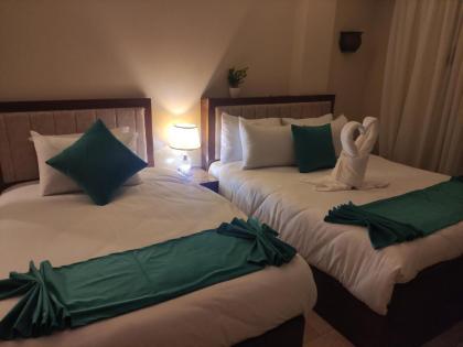 Diamond Pyramids View Apartment - image 12